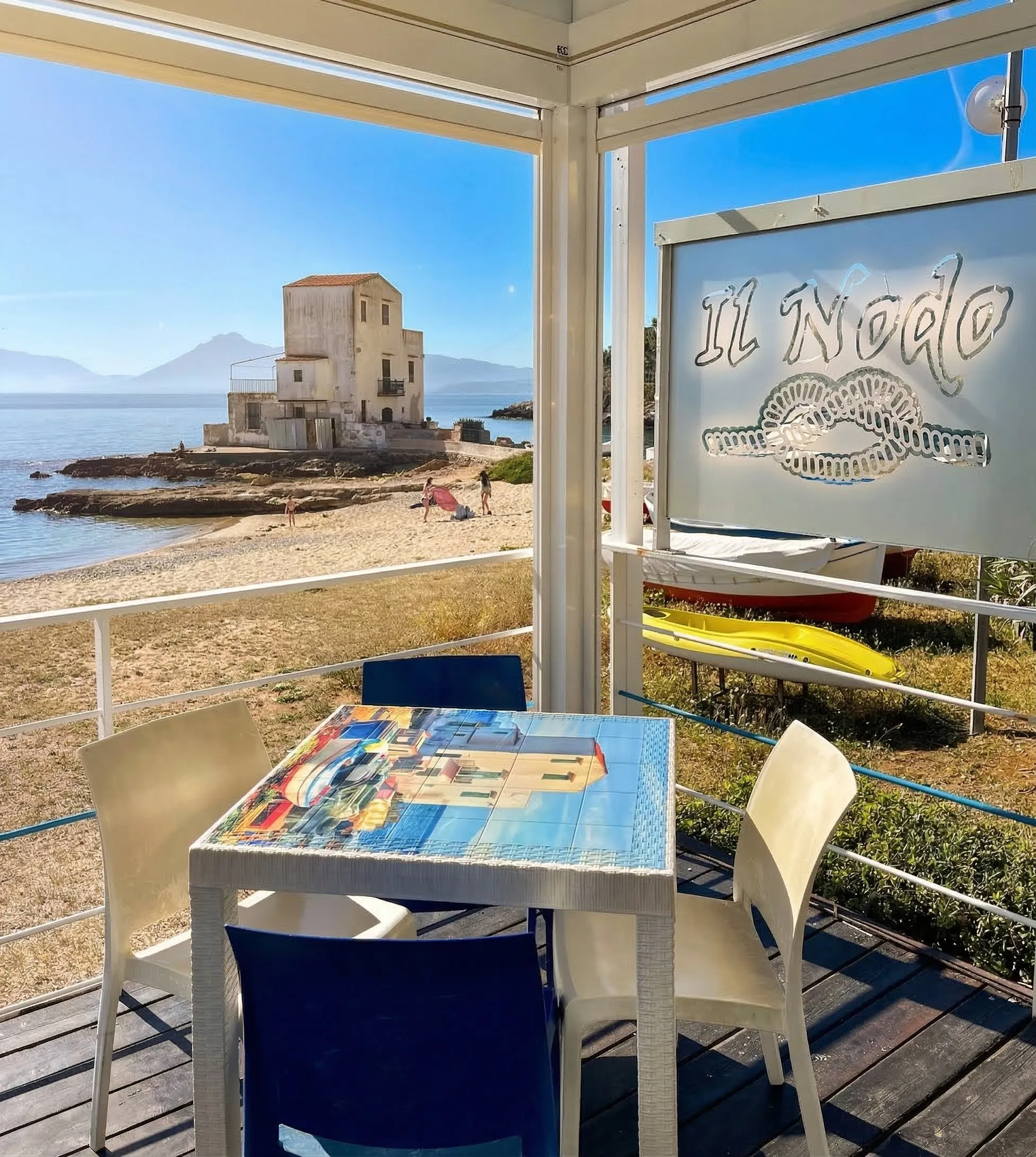 Vista mozzafiato dalla nostra terrazza durante l'ora d'oro.